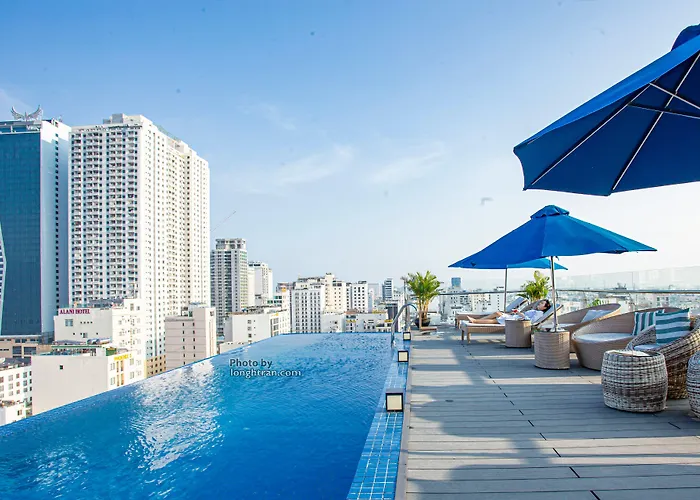Grand Ocean Luxury Boutique - Infinity Rooftop Pool Da Nang